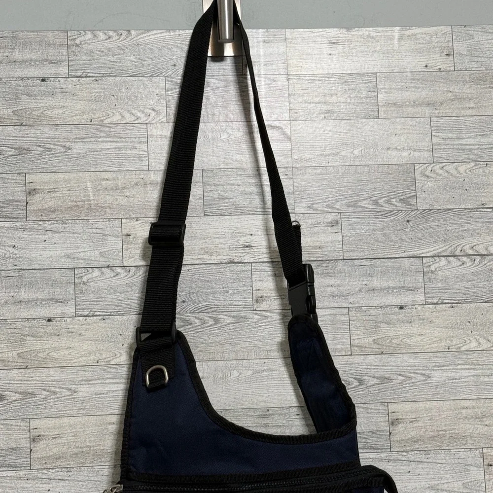 Pine Creek Navy Blue Crossbody Shoulder‎ Bag Adjustable Strap Multiple Pockets